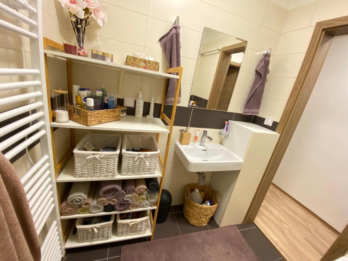 Apartamento Apartman Slnecna Terasa S Vlastnym Parkovanim Na 2 Auta Žilina Exterior foto
