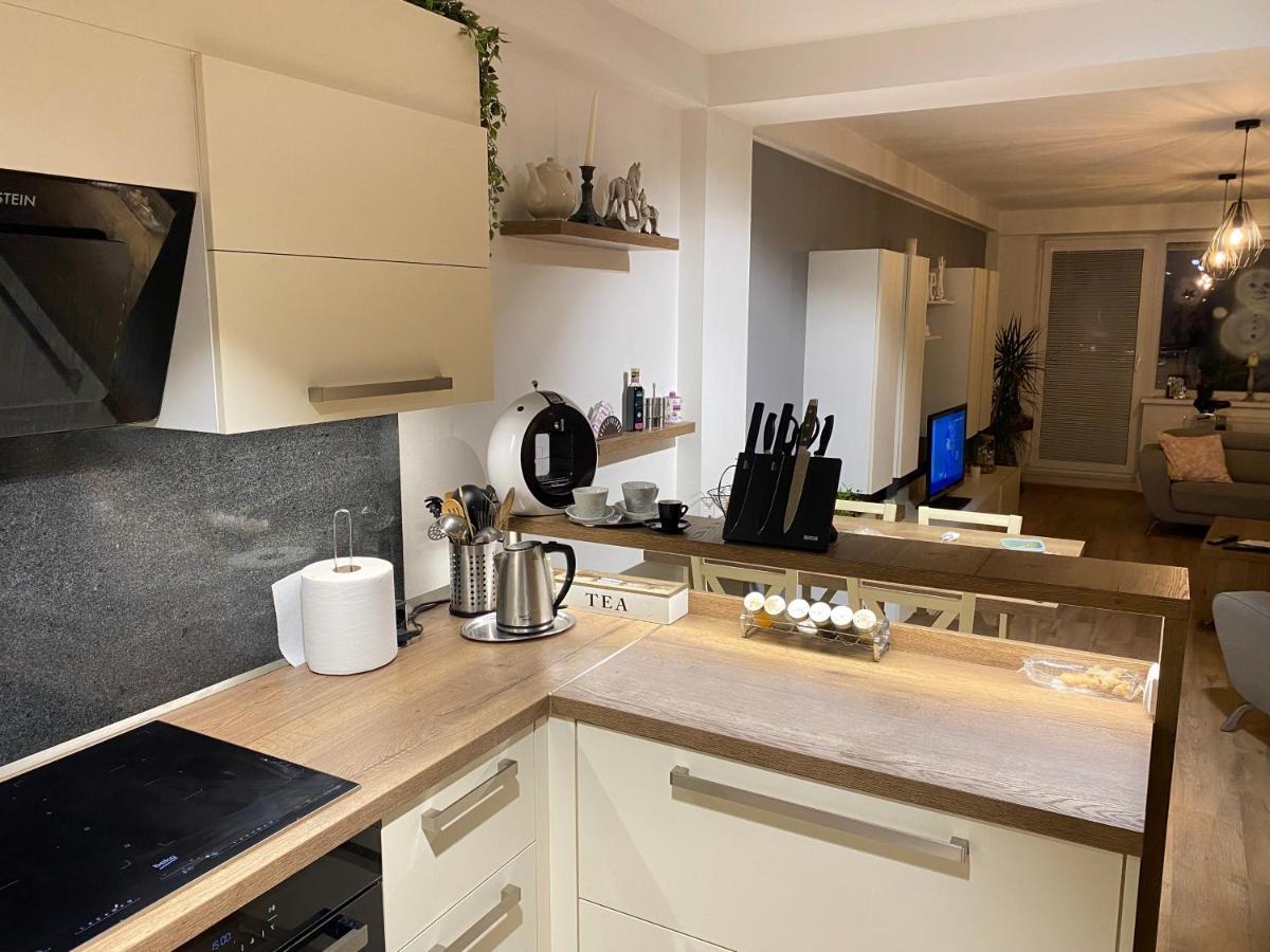 Apartamento Apartman Slnecna Terasa S Vlastnym Parkovanim Na 2 Auta Žilina Exterior foto